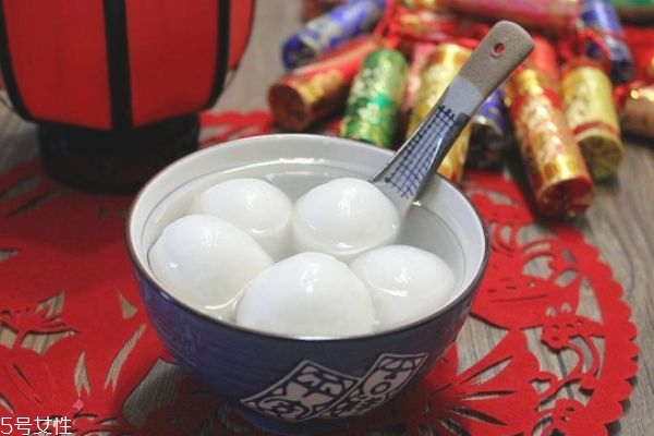 過小年吃什么食物 北方過小年吃什么 過小年吃什么食物 北方過小年吃什么