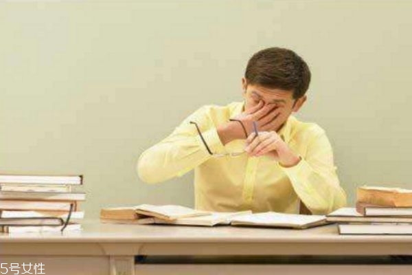 春困喝什么茶好 怎樣緩解春困 春困喝什么茶好 怎樣緩解春困