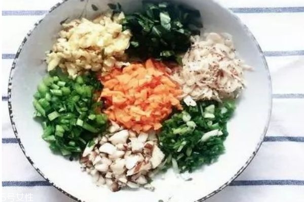 怎樣調(diào)餃子餡好吃 餃子餡的做法大全 怎樣調(diào)餃子餡好吃 餃子餡的做法大全