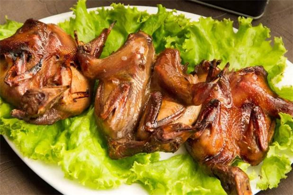 鵪鶉不能和什么一起吃 鵪鶉食用禁忌 鵪鶉不能和什么一起吃 鵪鶉食用禁忌