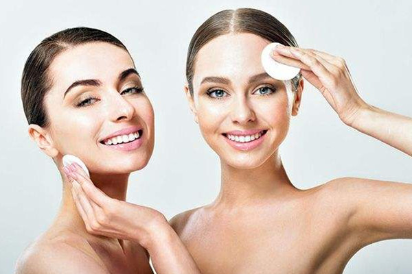 夏季能脫發(fā)際線嗎 夏季怎么脫發(fā)際線 夏季能脫發(fā)際線嗎 夏季怎么脫發(fā)際線