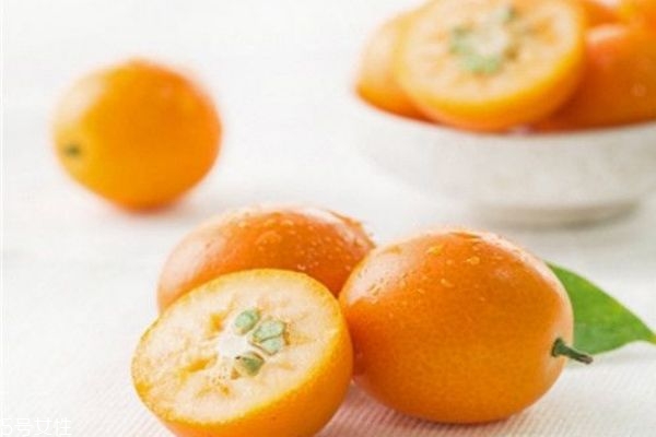 金桔怎么吃最營養(yǎng) 金桔的功效與禁忌 金桔怎么吃最營養(yǎng) 金桔的功效與禁忌