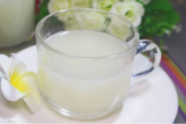 感冒喉嚨癢立刻止咳的方法 快速止咳小妙招 感冒喉嚨癢立刻止咳的方法 快速止咳小妙招