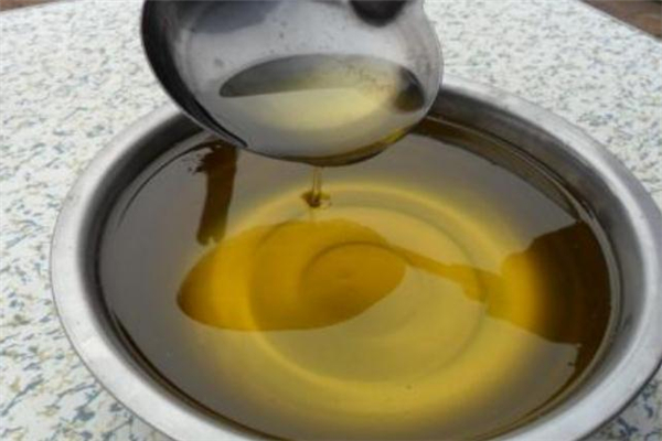 九三大豆油幾級的好 九三大豆油一級和三級區(qū)別 九三大豆油幾級的好 九三大豆油一級和三級區(qū)別