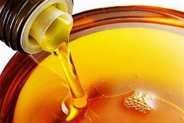 九三大豆油幾級的好 九三大豆油一級和三級區(qū)別 九三大豆油幾級的好 九三大豆油一級和三級區(qū)別