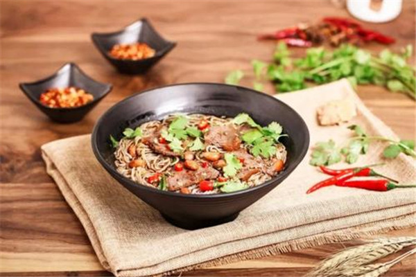 早餐能不能吃太飽 早餐吃太飽好嗎 早餐能不能吃太飽 早餐吃太飽好嗎