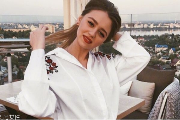 嗨體去頸紋安全嗎 嗨體去頸紋的優(yōu)勢 嗨體去頸紋安全嗎 嗨體去頸紋的優(yōu)勢