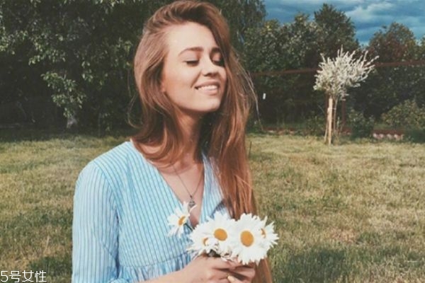 嗨體去頸紋安全嗎 嗨體去頸紋的優(yōu)勢 嗨體去頸紋安全嗎 嗨體去頸紋的優(yōu)勢