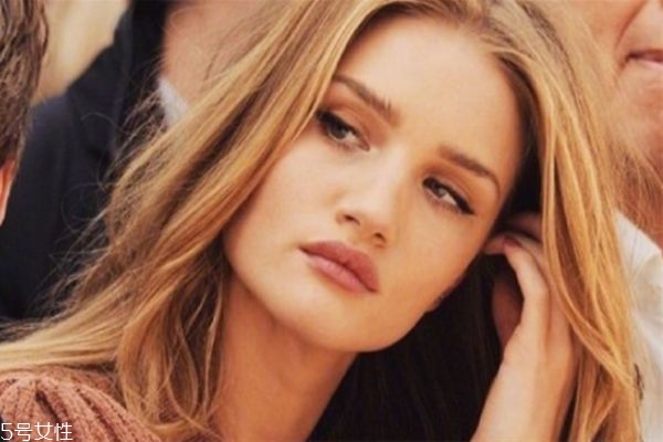 膨體隆鼻老了會怎樣 關于隆鼻你必須知道 膨體隆鼻老了會怎樣 關于隆鼻你必須知道