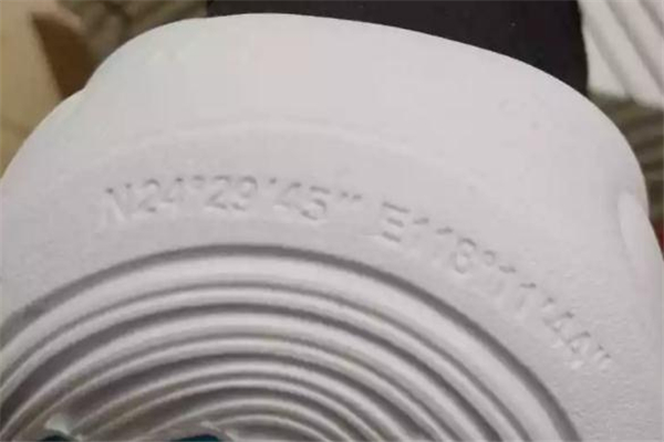 安踏要瘋3開箱測評 安踏要瘋3諜照 安踏要瘋3開箱測評 安踏要瘋3諜照