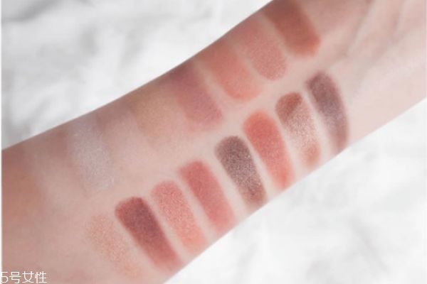 nyx16色眼影真假如何辨別 nyx16色眼影畫法 nyx16色眼影真假如何辨別 nyx16色眼影畫法