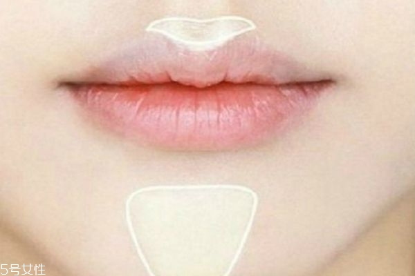 圓臉修容粉的用法圖解 關(guān)于修容的小tips 圓臉修容粉的用法圖解 關(guān)于修容的小tips