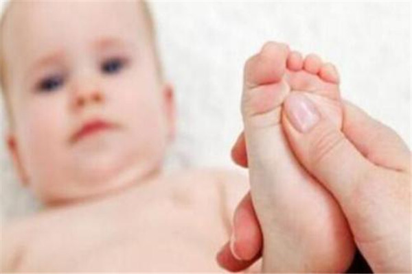 小兒推拿退燒有用嗎 小兒推拿怎么推拿 小兒推拿退燒有用嗎 小兒推拿怎么推拿