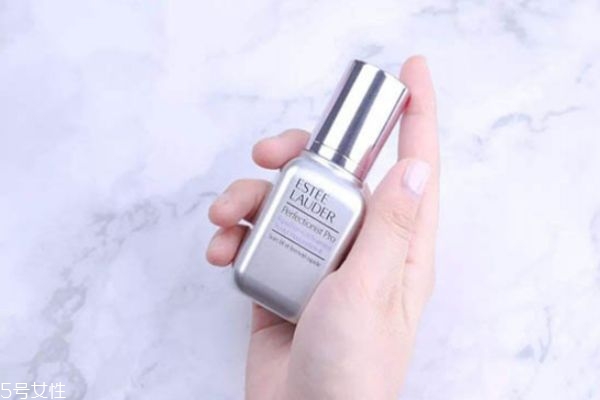 雅詩蘭黛線雕精華適合什么膚質(zhì) 涂抹線雕有效果嗎 雅詩蘭黛線雕精華適合什么膚質(zhì) 涂抹線雕有效果嗎