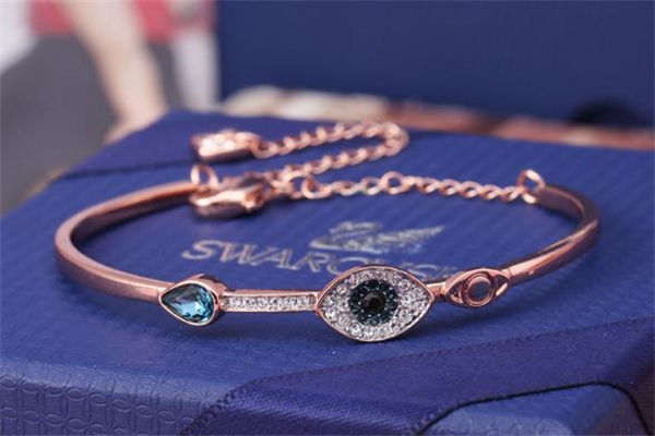 施華洛世奇手鏈有保修卡嗎 施華洛世奇保修規(guī)則 施華洛世奇手鏈有保修卡嗎 施華洛世奇保修規(guī)則