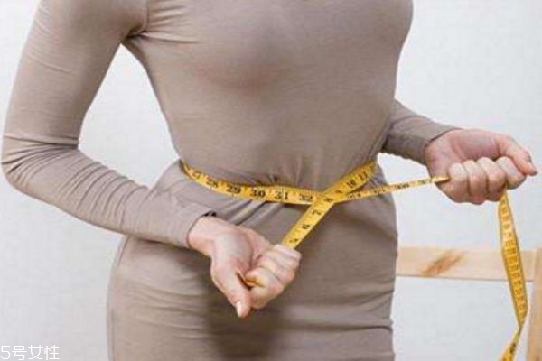 俯臥撐可以瘦肚子嗎 瘦肚子效果不大 俯臥撐可以瘦肚子嗎 瘦肚子效果不大