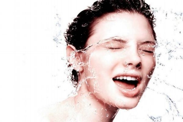 做果酸換膚疼不疼 做完果酸換膚后臉疼 做果酸換膚疼不疼 做完果酸換膚后臉疼