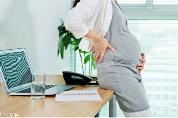 懷孕想吐怎么辦吃什么好 懷孕初期反胃怎么辦