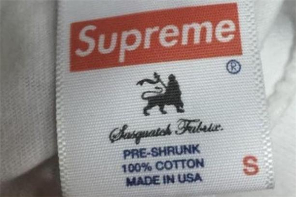supreme領標真假對比 supreme領標有哪幾種 supreme領標真假對比 supreme領標有哪幾種