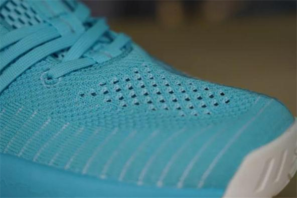 安踏kt4水花一代測(cè)評(píng) kt4水花一代實(shí)戰(zhàn)怎么樣 安踏kt4水花一代測(cè)評(píng) kt4水花一代實(shí)戰(zhàn)怎么樣