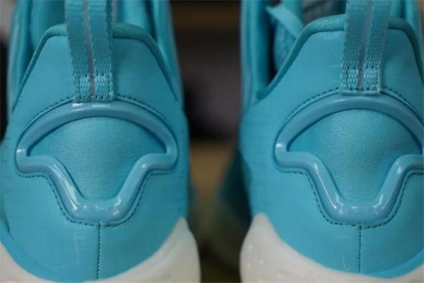 安踏kt4水花一代測(cè)評(píng) kt4水花一代實(shí)戰(zhàn)怎么樣 安踏kt4水花一代測(cè)評(píng) kt4水花一代實(shí)戰(zhàn)怎么樣