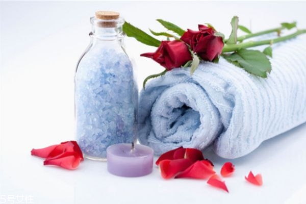 浴鹽哪個(gè)牌子好 推薦幾款好用的浴鹽 浴鹽哪個(gè)牌子好 推薦幾款好用的浴鹽