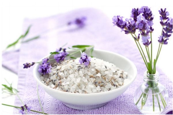 浴鹽哪個(gè)牌子好 推薦幾款好用的浴鹽 浴鹽哪個(gè)牌子好 推薦幾款好用的浴鹽