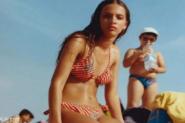 豐胸精油有沒有激素 豐胸精油什么原理 豐胸精油有沒有激素 豐胸精油什么原理