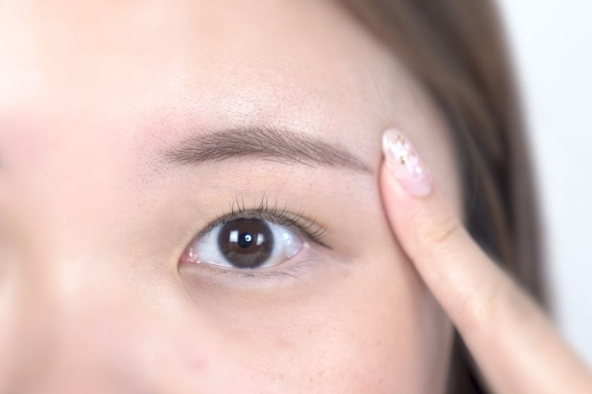 如何快速消除眼部浮腫 按壓6大穴位 如何快速消除眼部浮腫 按壓6大穴位