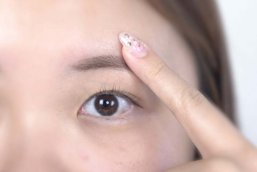 如何快速消除眼部浮腫 按壓6大穴位 如何快速消除眼部浮腫 按壓6大穴位