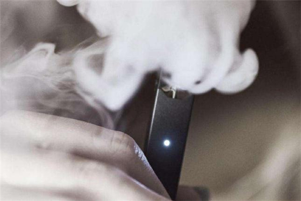 電子煙可以過(guò)肺嗎 電子煙過(guò)肺有害嗎 電子煙可以過(guò)肺嗎 電子煙過(guò)肺有害嗎