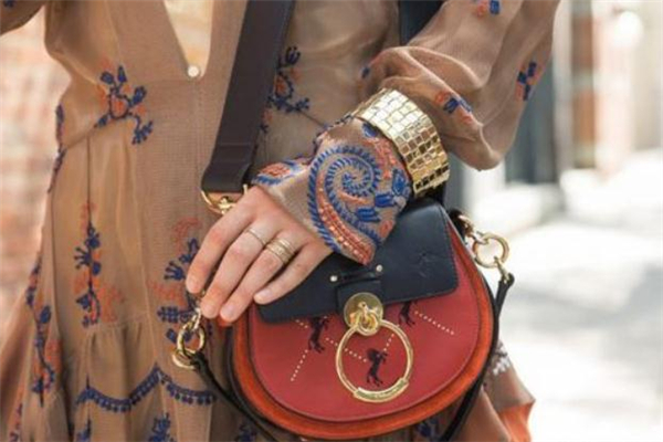 chloe tess多少錢 蔻依tess包包專柜價(jià)格 chloe tess多少錢 蔻依tess包包專柜價(jià)格