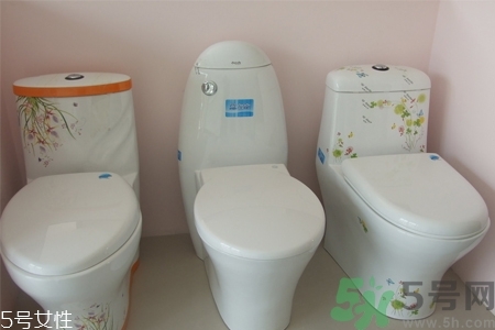 馬桶漏水的原因？馬桶漏水如何修理？