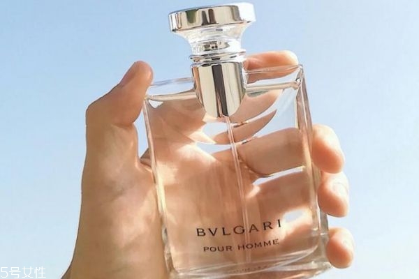 女生最喜歡的男士香水 最受女人喜歡的男士香水 女生最喜歡的男士香水 最受女人喜歡的男士香水