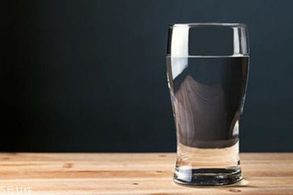 腎結(jié)石怎樣排出體外 如何促進腎結(jié)石的排出 腎結(jié)石怎樣排出體外 如何促進腎結(jié)石的排出