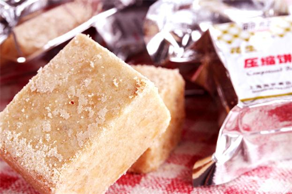 壓縮餅干有營(yíng)養(yǎng)嗎 壓縮餅干的危害 壓縮餅干有營(yíng)養(yǎng)嗎 壓縮餅干的危害