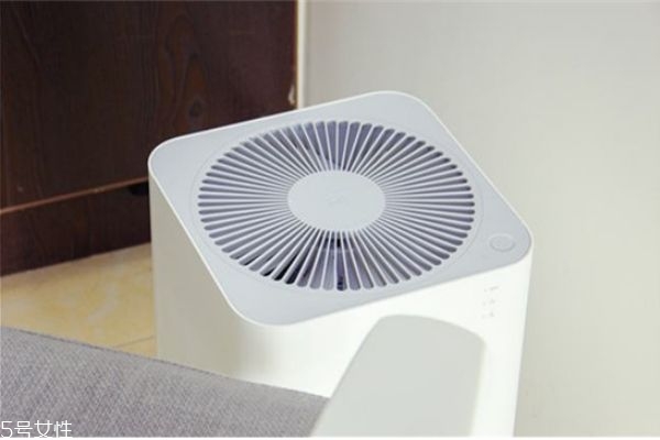 負(fù)離子空氣凈化器的優(yōu)缺點(diǎn) 負(fù)離子空氣凈化器危害 負(fù)離子空氣凈化器的優(yōu)缺點(diǎn) 負(fù)離子空氣凈化器危害