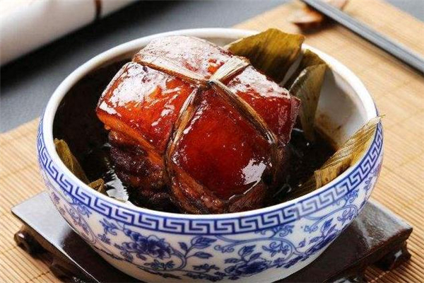 東坡肉怎么做顏色紅亮 東坡肉怎么上色 東坡肉怎么做顏色紅亮 東坡肉怎么上色