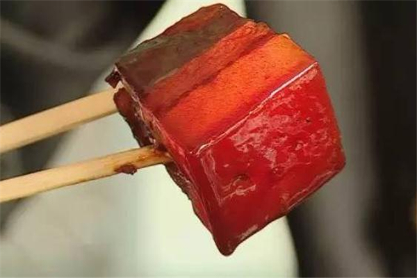 東坡肉要不要焯水 東坡肉做之前焯水多久 東坡肉要不要焯水 東坡肉做之前焯水多久