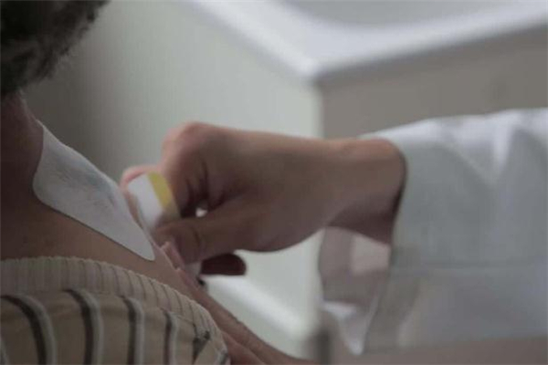 貼三伏貼為什么要忌口 三伏貼要忌口哪些食物 貼三伏貼為什么要忌口 三伏貼要忌口哪些食物