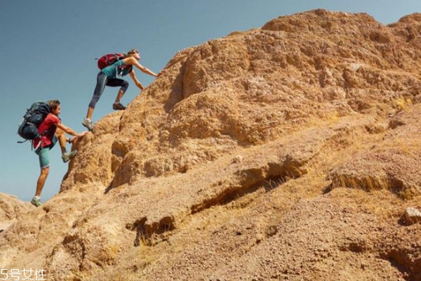 爬山能減肥嗎 爬山的優(yōu)缺點 爬山能減肥嗎 爬山的優(yōu)缺點