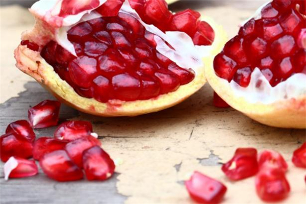 石榴籽吃多了會便秘嗎 石榴籽吃多了會怎樣 石榴籽吃多了會便秘嗎 石榴籽吃多了會怎樣