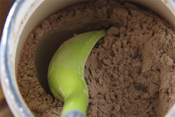 丹參粉什么時間吃最好 丹參粉飯前吃還是飯后吃好 丹參粉什么時間吃最好 丹參粉飯前吃還是飯后吃好