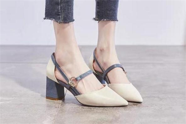 穿單鞋腳出汗怎么辦 穿單鞋容易出汗有什么辦法 穿單鞋腳出汗怎么辦 穿單鞋容易出汗有什么辦法