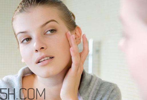 點(diǎn)痣后多久可以化妝？點(diǎn)痣后吃什么恢復(fù)得快