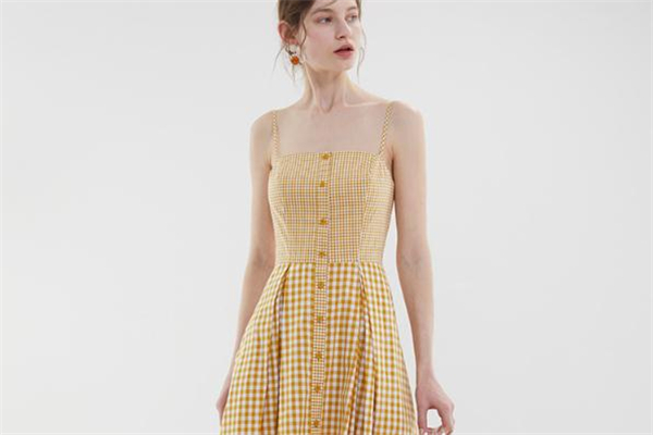 格紋連衣裙什么顏色好看 格紋連衣裙夏日穿搭 格紋連衣裙什么顏色好看 格紋連衣裙夏日穿搭