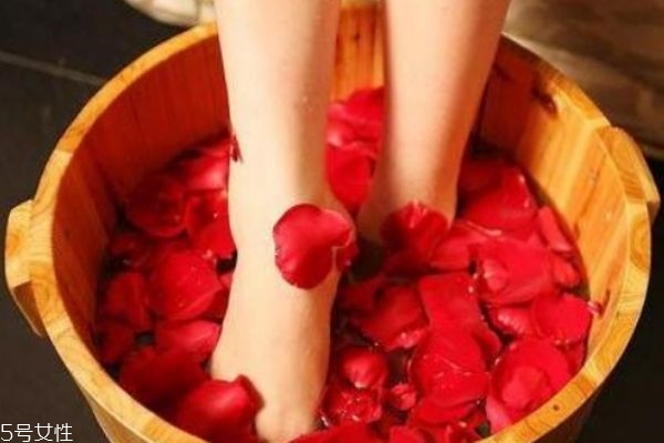 經(jīng)期多喝紅糖有什么好處 經(jīng)期女性需要知道的事項(xiàng) 經(jīng)期多喝紅糖有什么好處 經(jīng)期女性需要知道的事項(xiàng)