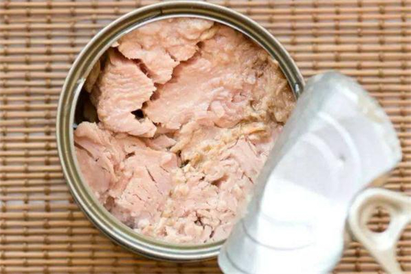 金槍魚罐頭油浸和水浸區(qū)別 金槍魚罐頭水浸還是油浸好 金槍魚罐頭油浸和水浸區(qū)別 金槍魚罐頭水浸還是油浸好