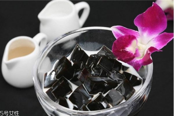 龜苓膏去濕嗎 龜苓膏去濕這樣吃 龜苓膏去濕嗎 龜苓膏去濕這樣吃