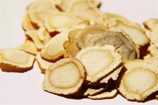 西洋參每天吃多少克合適 西洋參可以多吃嗎 西洋參每天吃多少克合適 西洋參可以多吃嗎